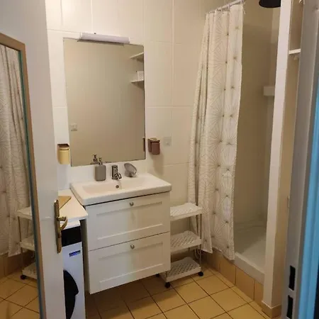 Studio Renove Saint-denis Pleyel 아파트